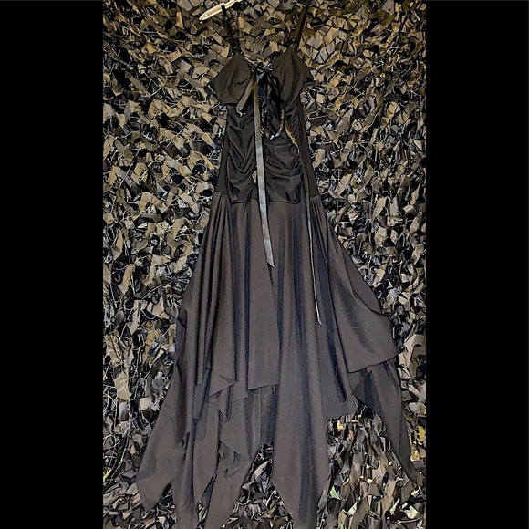 Vintage Layered Gothic Gown w Corset tie and ruched sides 🖤 - Picture 2 of 8